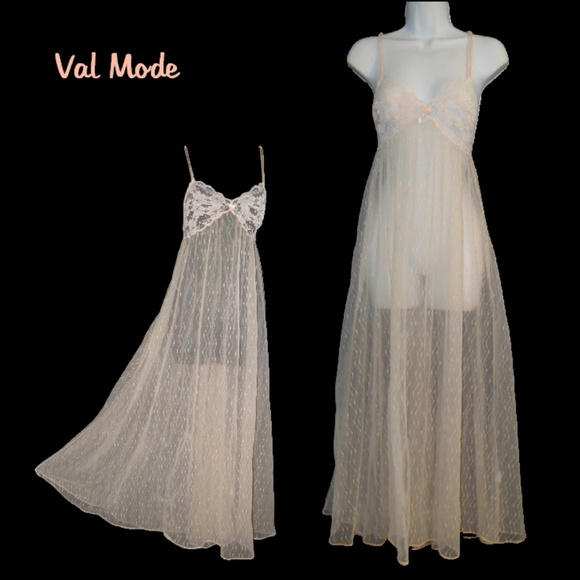 Val Mode Other - VAL MODE Nightgown S Peach FULL 110" SWEEP